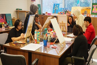 ENGELLİ BİREYLER KÂĞITHANE’DE SANAT VE EĞİTİMLE GÜÇLENİYOR